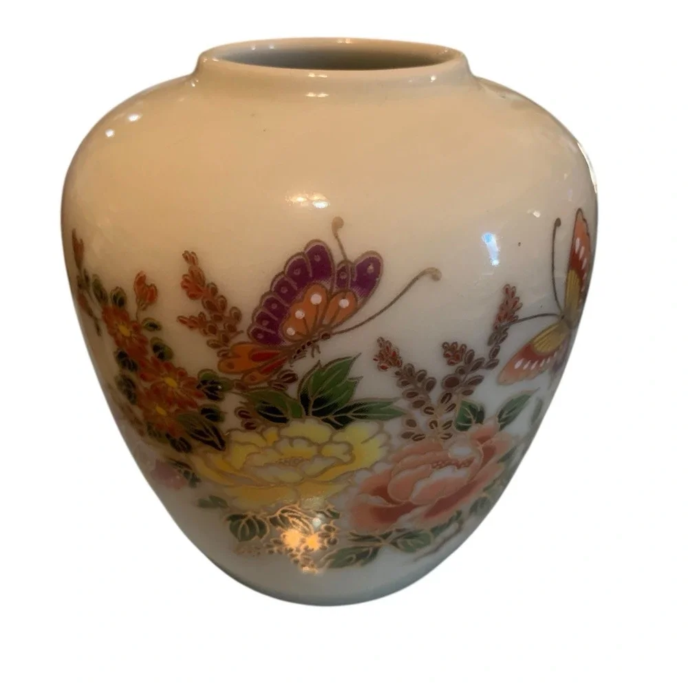 Otagiri Porcelain White Red & Yellow Flowers Butterflies Floral 4.5